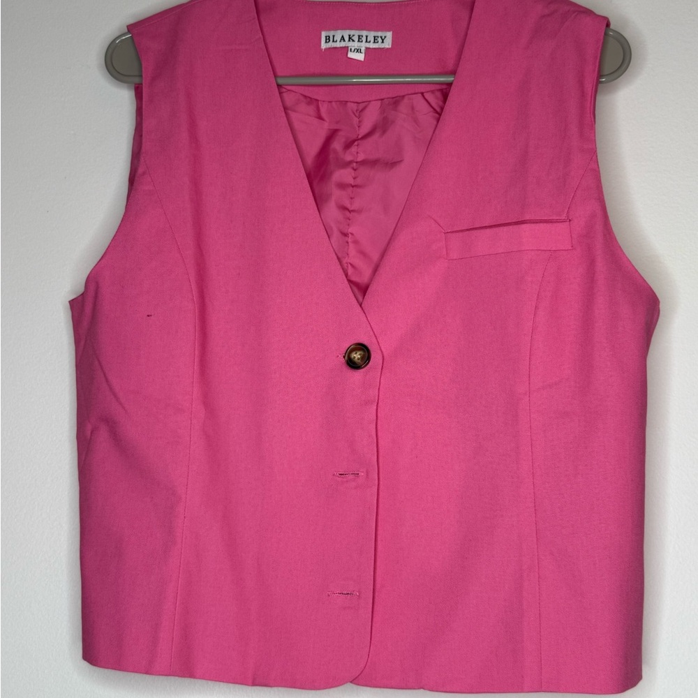 Blakeley Pink & Coral Sleeveless Vest